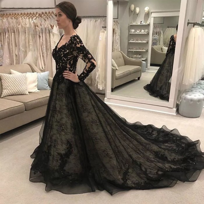 Black dresses to wear to a wedding