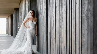 Flowy beach wedding dress